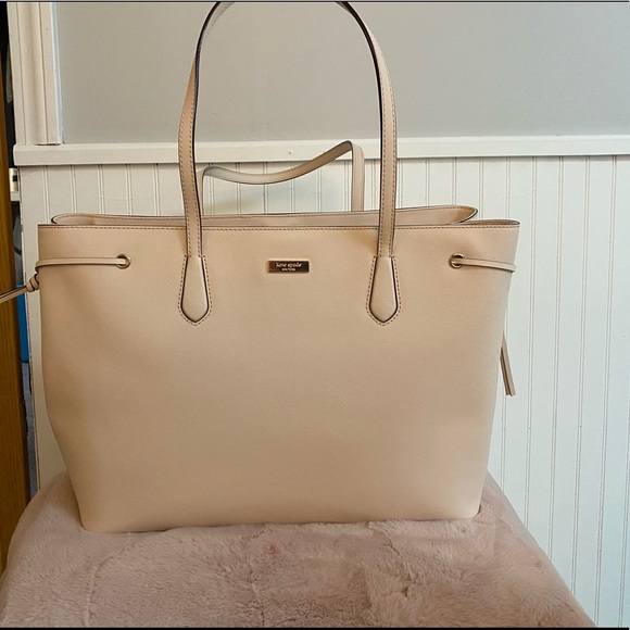 Kate Spade Laurel Way Ari Light Pink Tote - Picture 3 of 8
